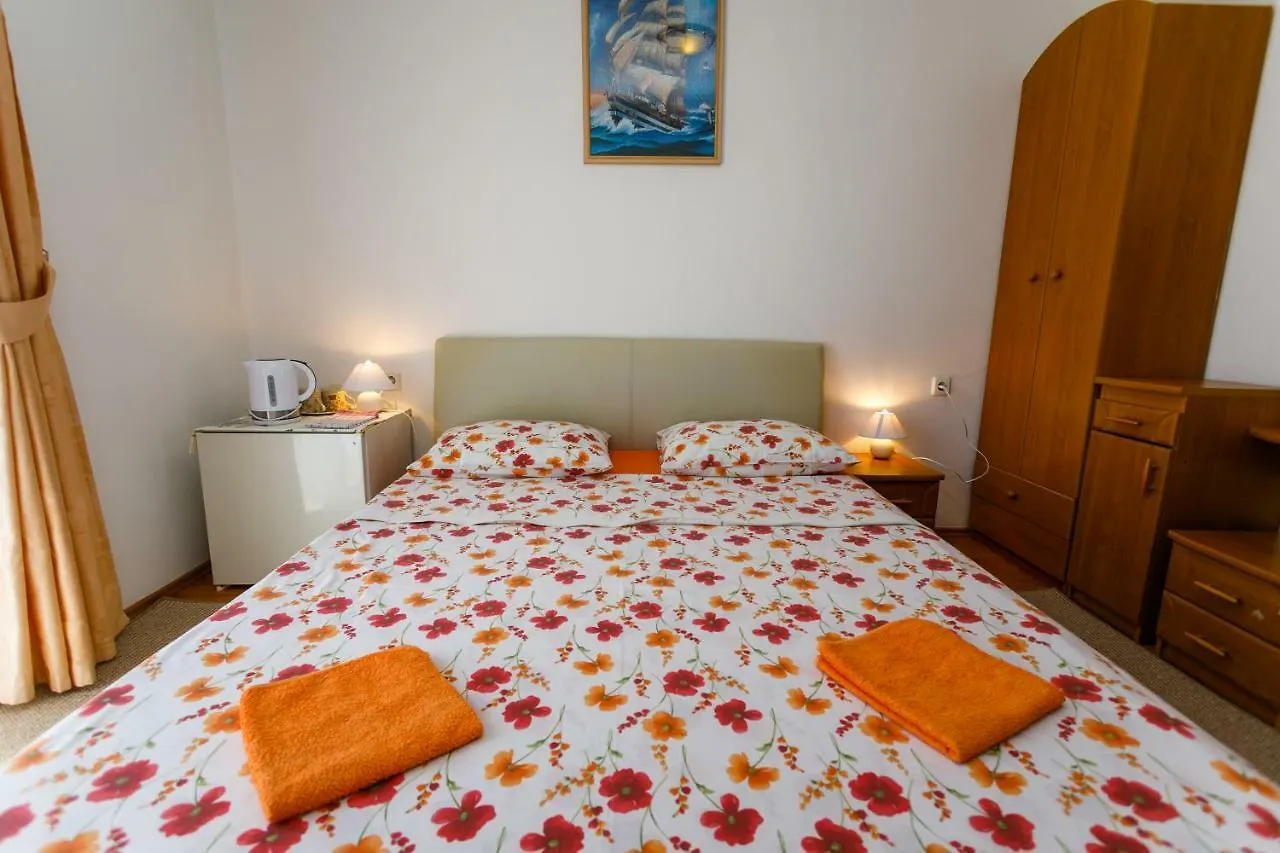 *** Gasthuis Holiday House Snjezana Krk Town Kroatië